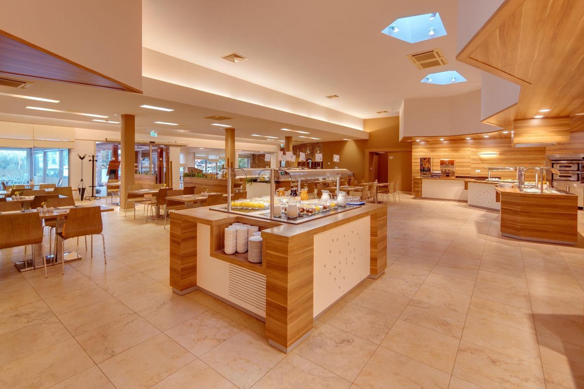 Apartments Amfora Plava Laguna أوماغ المظهر الخارجي الصورة
